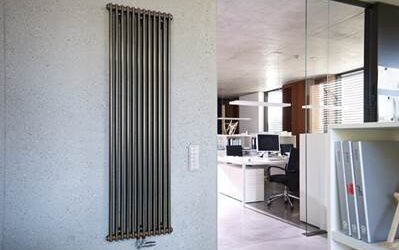 Zehnder Charleston Technoline: la estética industrial que convierte las marcas de fabricación en parte del diseño